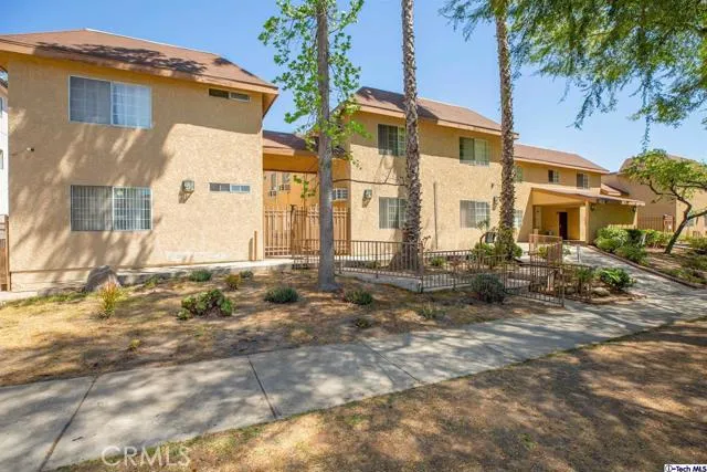 1160 Elm Avenue 4, Glendale, California 91201