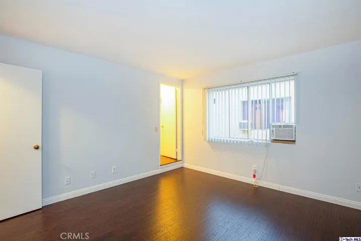 1160 Elm Avenue 4, Glendale, California 91201