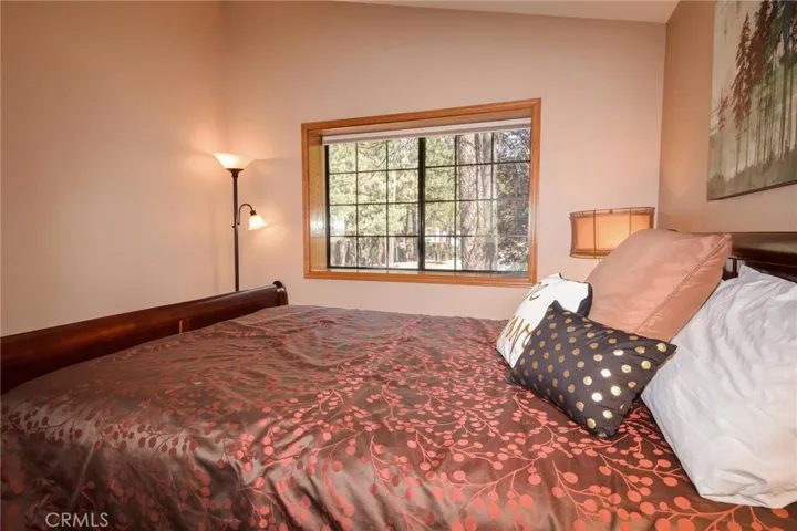 480 Crystal Lake Road, Big Bear, California 92315
