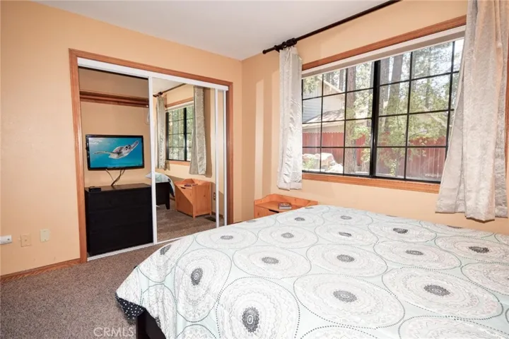 480 Crystal Lake Road, Big Bear, California 92315