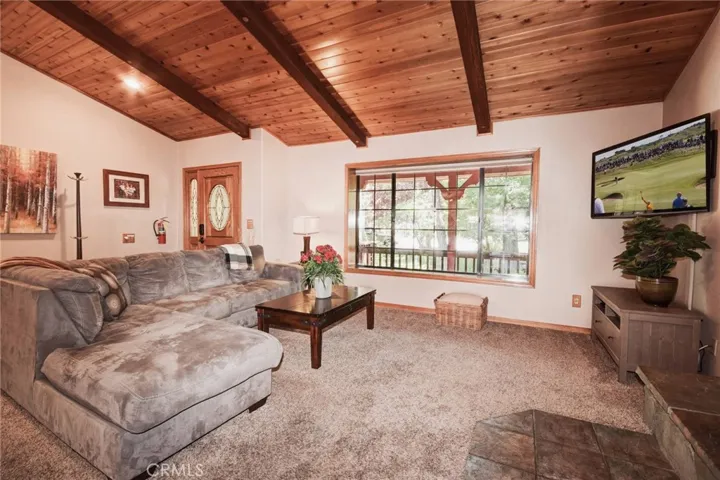 480 Crystal Lake Road, Big Bear, California 92315