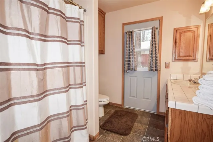 480 Crystal Lake Road, Big Bear, California 92315