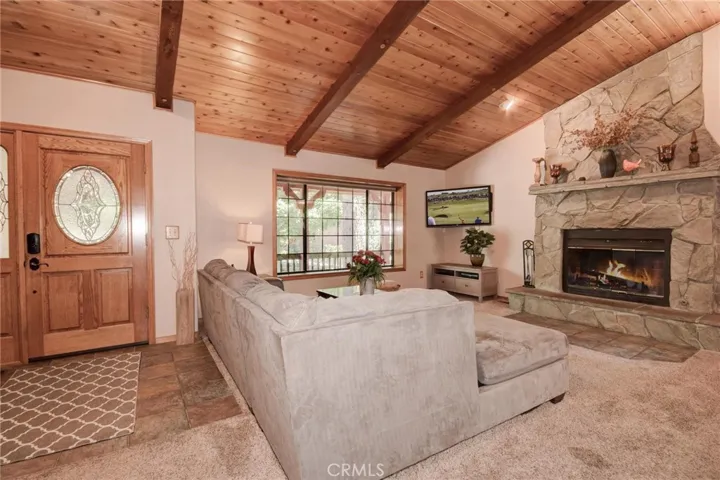480 Crystal Lake Road, Big Bear, California 92315