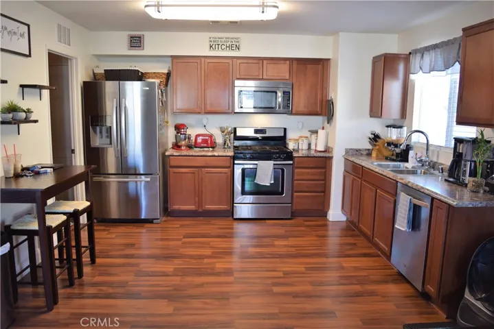 14312 Black Mountain Place, Victorville, California 92394