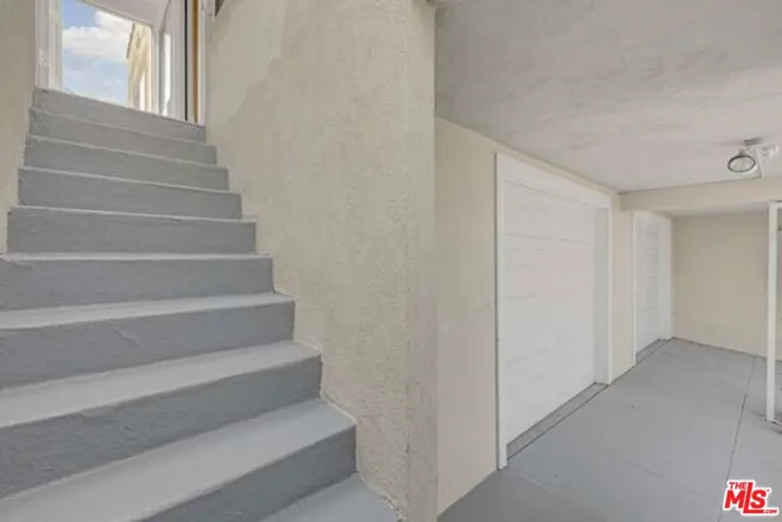 1800 S Van Ness Avenue, Los Angeles, California 90019