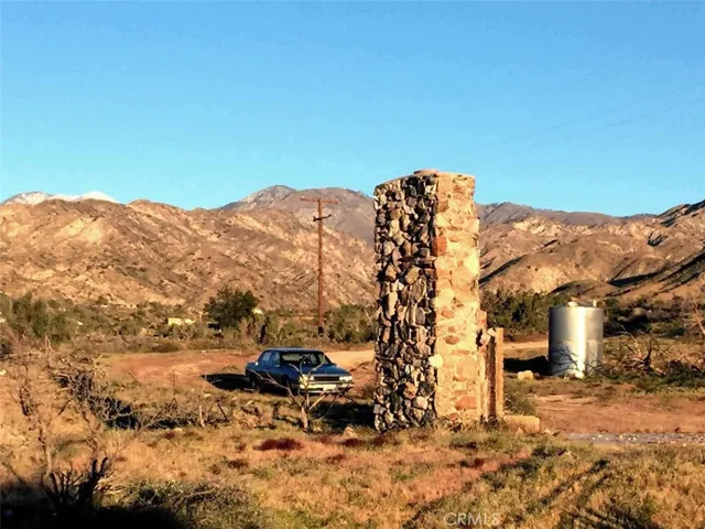 48658 Lyle Road, Morongo Valley, California 92256