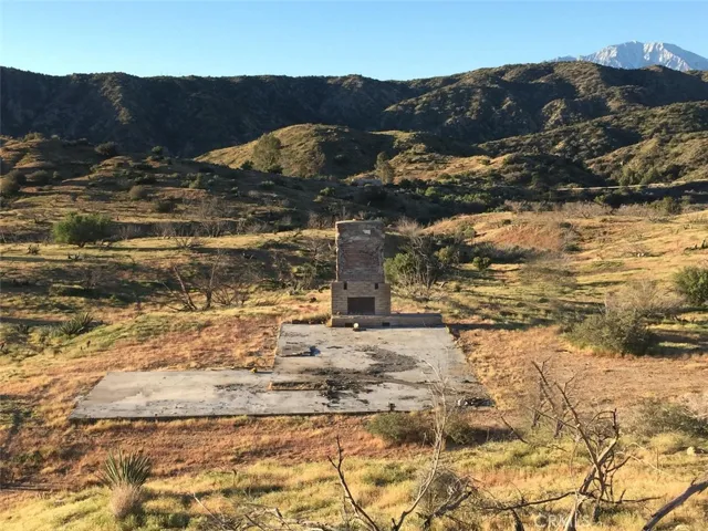 48658 Lyle Road, Morongo Valley, California 92256