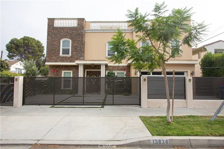 13838 Milbank Street, Sherman Oaks, California 91423
