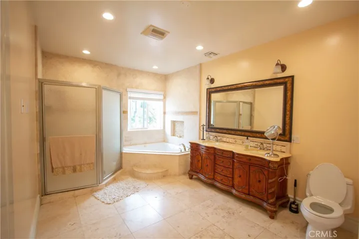 13838 Milbank Street, Sherman Oaks, California 91423