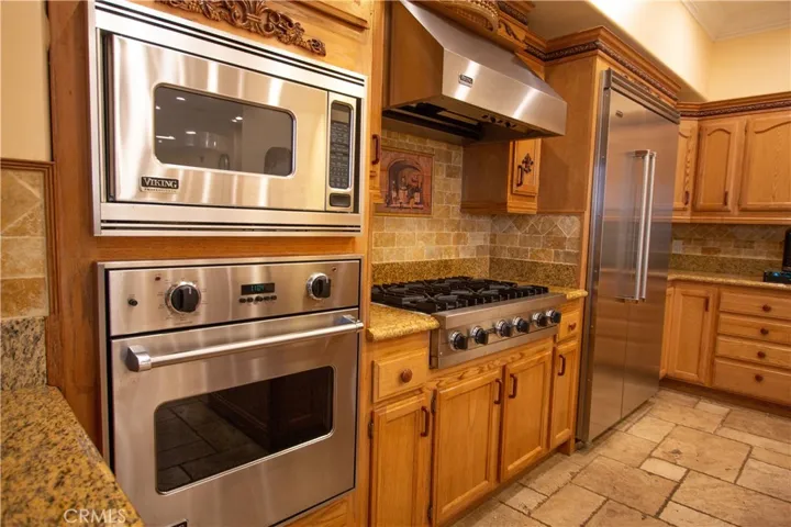 13838 Milbank Street, Sherman Oaks, California 91423