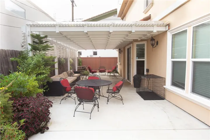 13838 Milbank Street, Sherman Oaks, California 91423