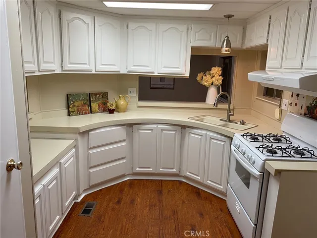 24613 Cornstalk Road, Wildomar, California 92595