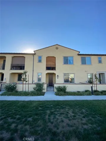 2845 E. Berry Loop Privado 38, Ontario, California 91761