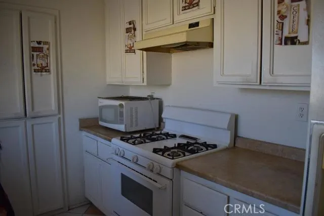13609 1st Avenue, Victorville, California 92395