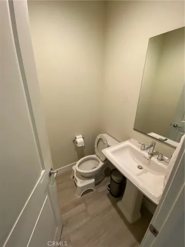 111 Sculpture, Irvine, California 92618