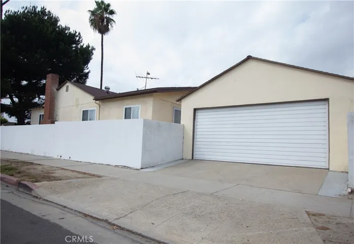 7602 Radford Avenue, North Hollywood, California 91605