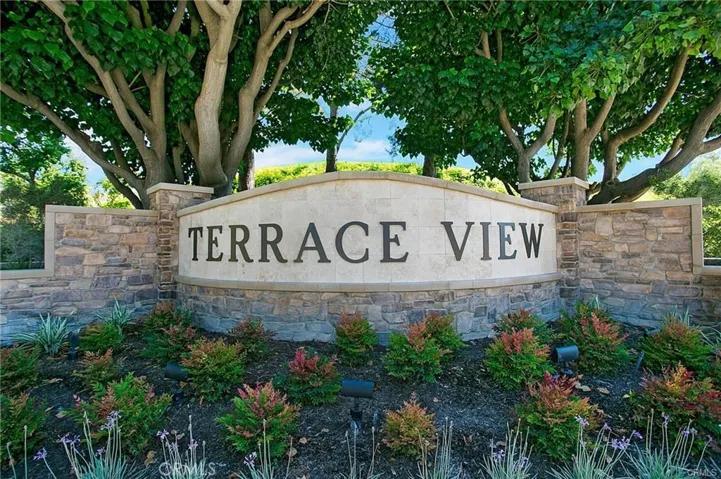 210 Valley View Terrace, Mission Viejo, California 92692