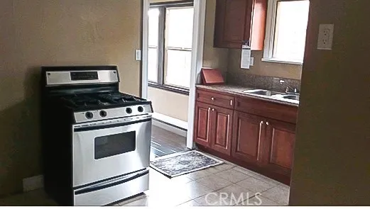 4419 7th Avenue, Los Angeles, California 90043