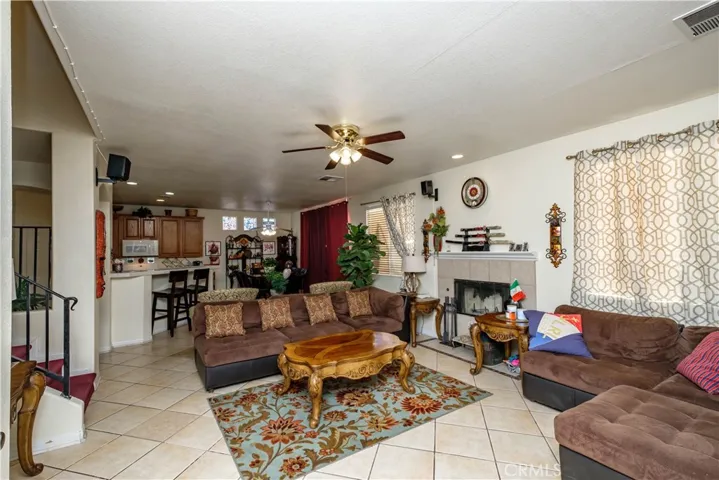 2220 Ruby Drive, Barstow, California 92311