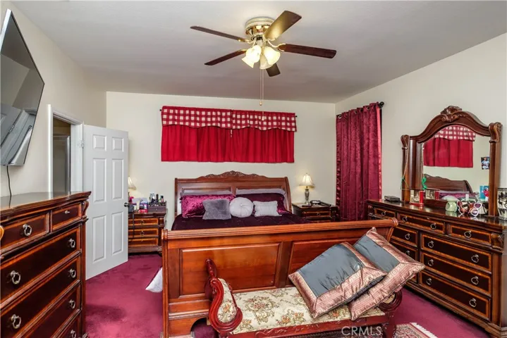 2220 Ruby Drive, Barstow, California 92311