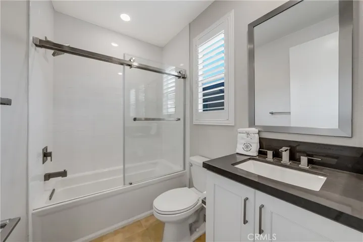 59 Ray, Irvine, California 92618