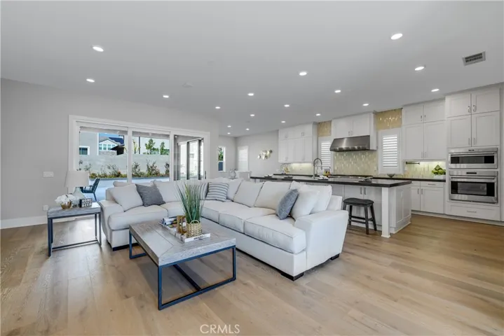 59 Ray, Irvine, California 92618