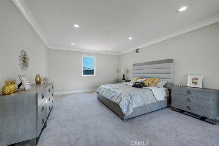59 Ray, Irvine, California 92618