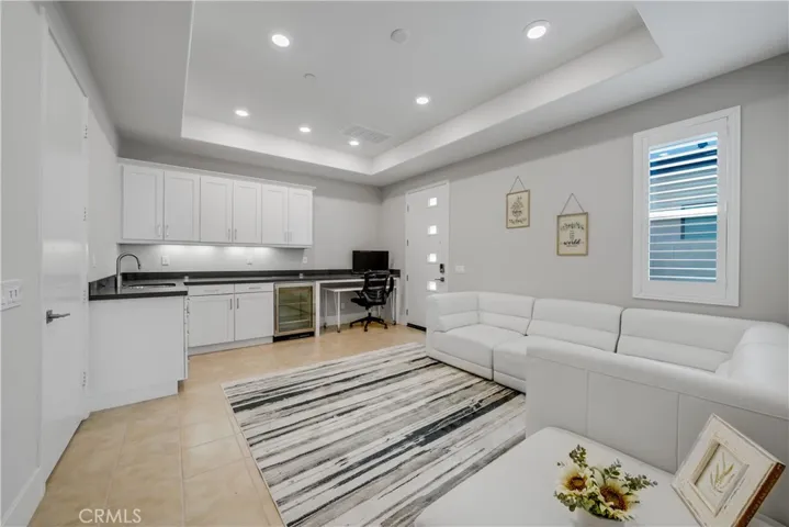 59 Ray, Irvine, California 92618