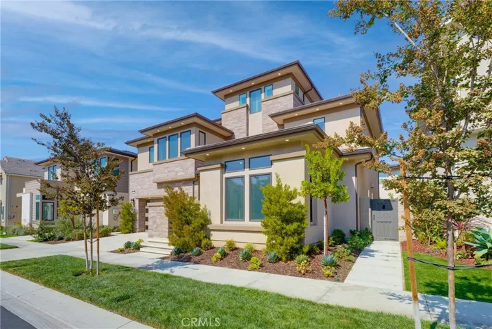 59 Ray, Irvine, California 92618