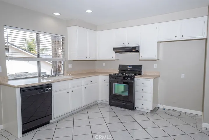 33227 Blanche Drive, Lake Elsinore, California 92530