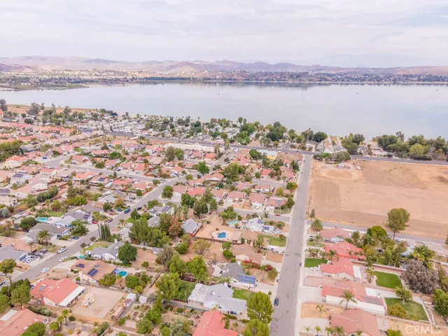 33227 Blanche Drive, Lake Elsinore, California 92530
