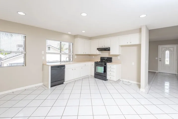 33227 Blanche Drive, Lake Elsinore, California 92530