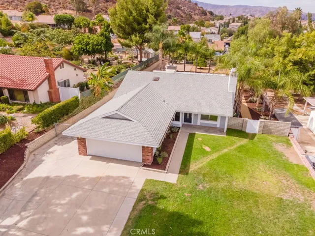 33227 Blanche Drive, Lake Elsinore, California 92530