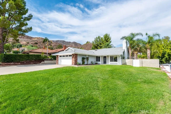 33227 Blanche Drive, Lake Elsinore, California 92530