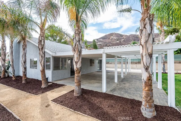 33227 Blanche Drive, Lake Elsinore, California 92530