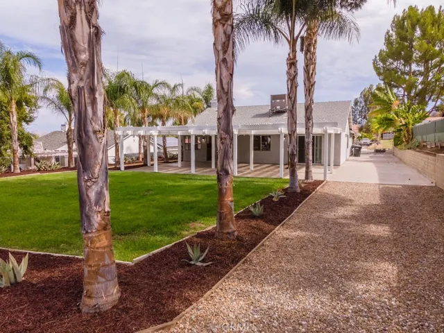 33227 Blanche Drive, Lake Elsinore, California 92530