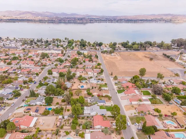 33227 Blanche Drive, Lake Elsinore, California 92530