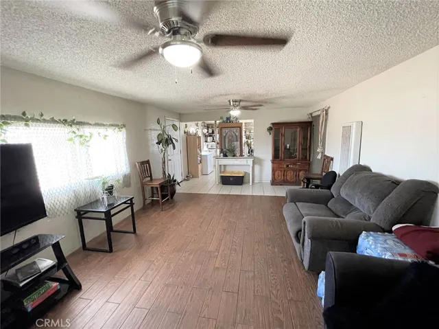 10309 Timberlane Avenue, Hesperia, California 92345