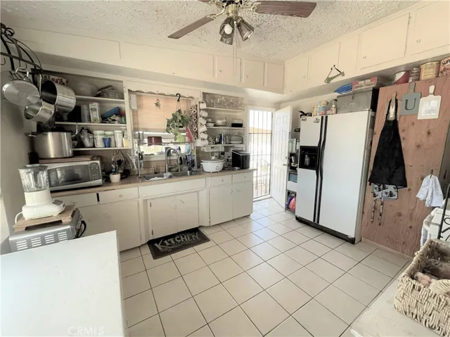 10309 Timberlane Avenue, Hesperia, California 92345