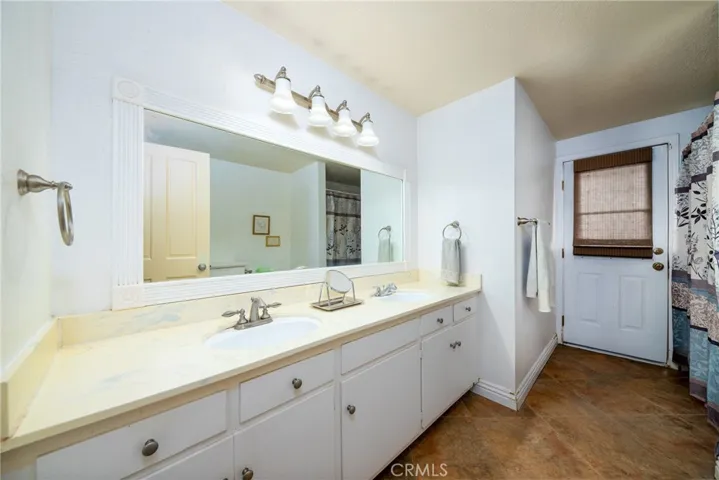 5098 California Avenue, Norco, California 92860