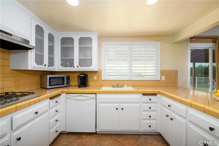 5098 California Avenue, Norco, California 92860