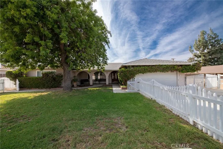 5098 California Avenue, Norco, California 92860