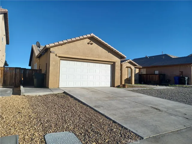 12555 Glen Canyon Lane, Victorville, California 92395