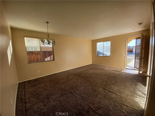12555 Glen Canyon Lane, Victorville, California 92395