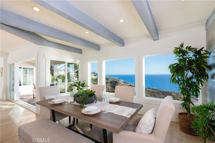 727 Kendall Drive, Laguna Beach, California 92651