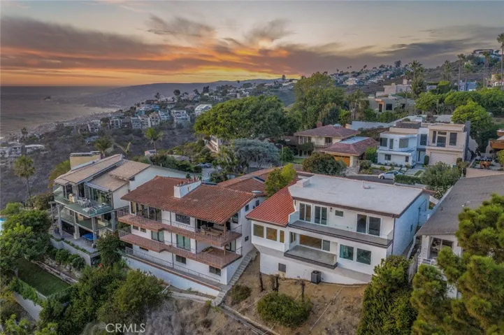 727 Kendall Drive, Laguna Beach, California 92651
