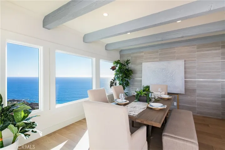 727 Kendall Drive, Laguna Beach, California 92651