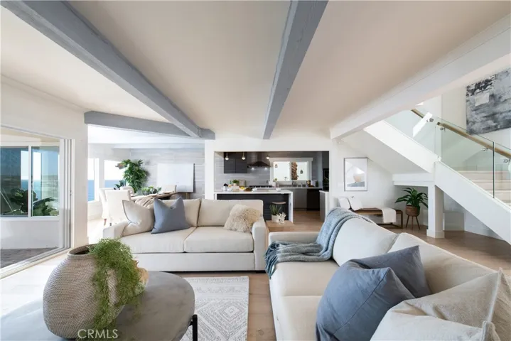 727 Kendall Drive, Laguna Beach, California 92651