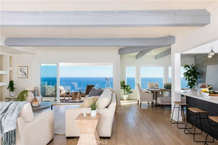 727 Kendall Drive, Laguna Beach, California 92651
