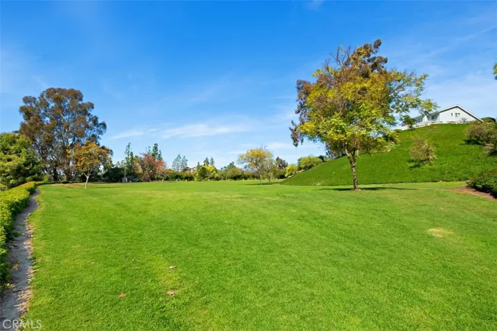 26582 El Toboso, Mission Viejo, California 92691